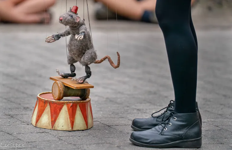 Ciclo Infancias: "El show de Simón"