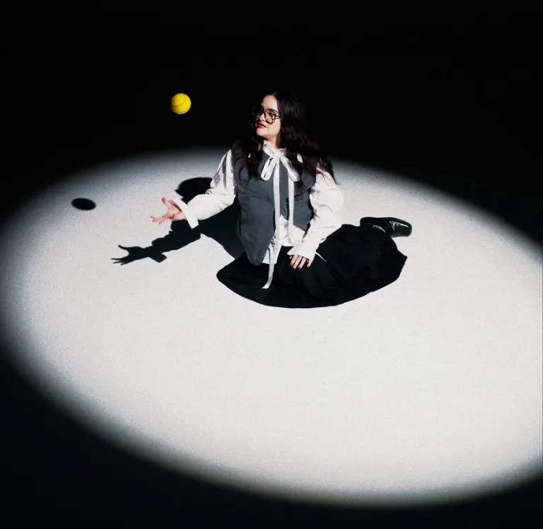 Proyección CÓMO SER FELIZ, con Ofelia Fernández